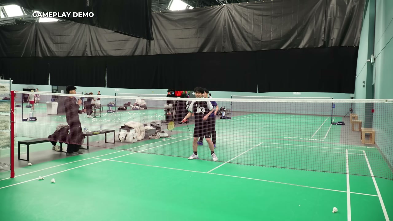 前排防守：選擇一邊並堅守