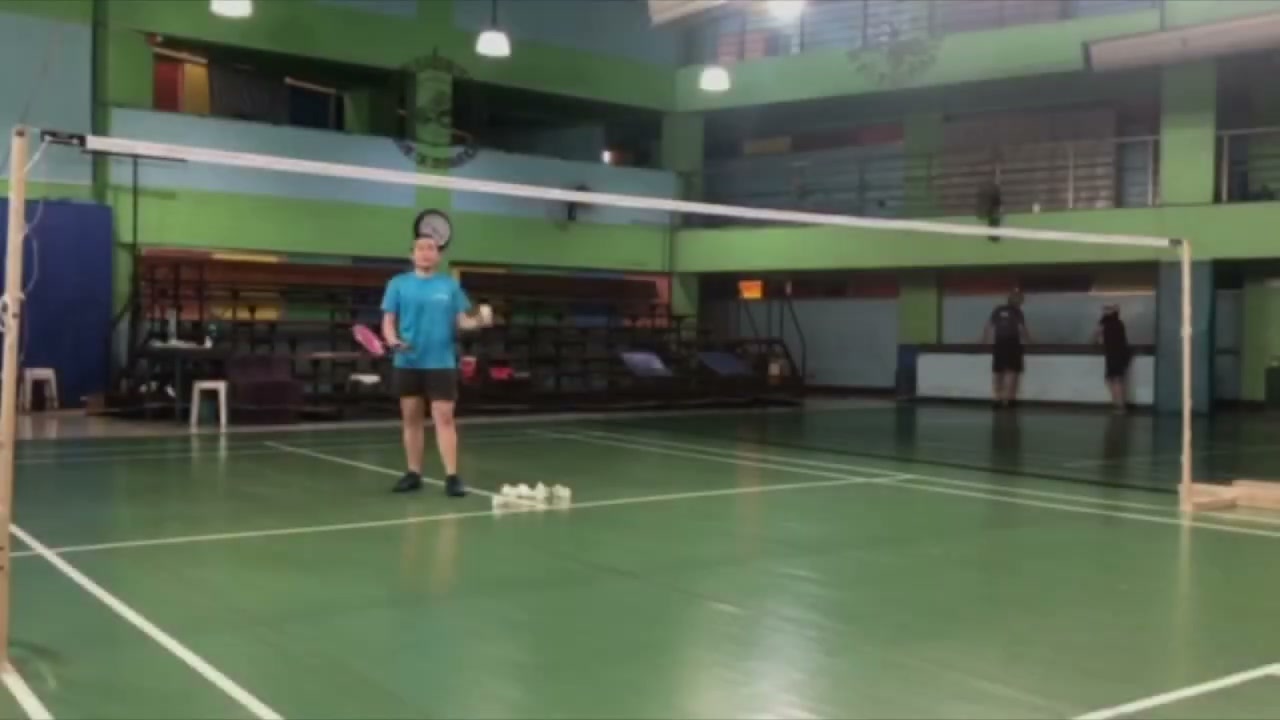 正手短發球