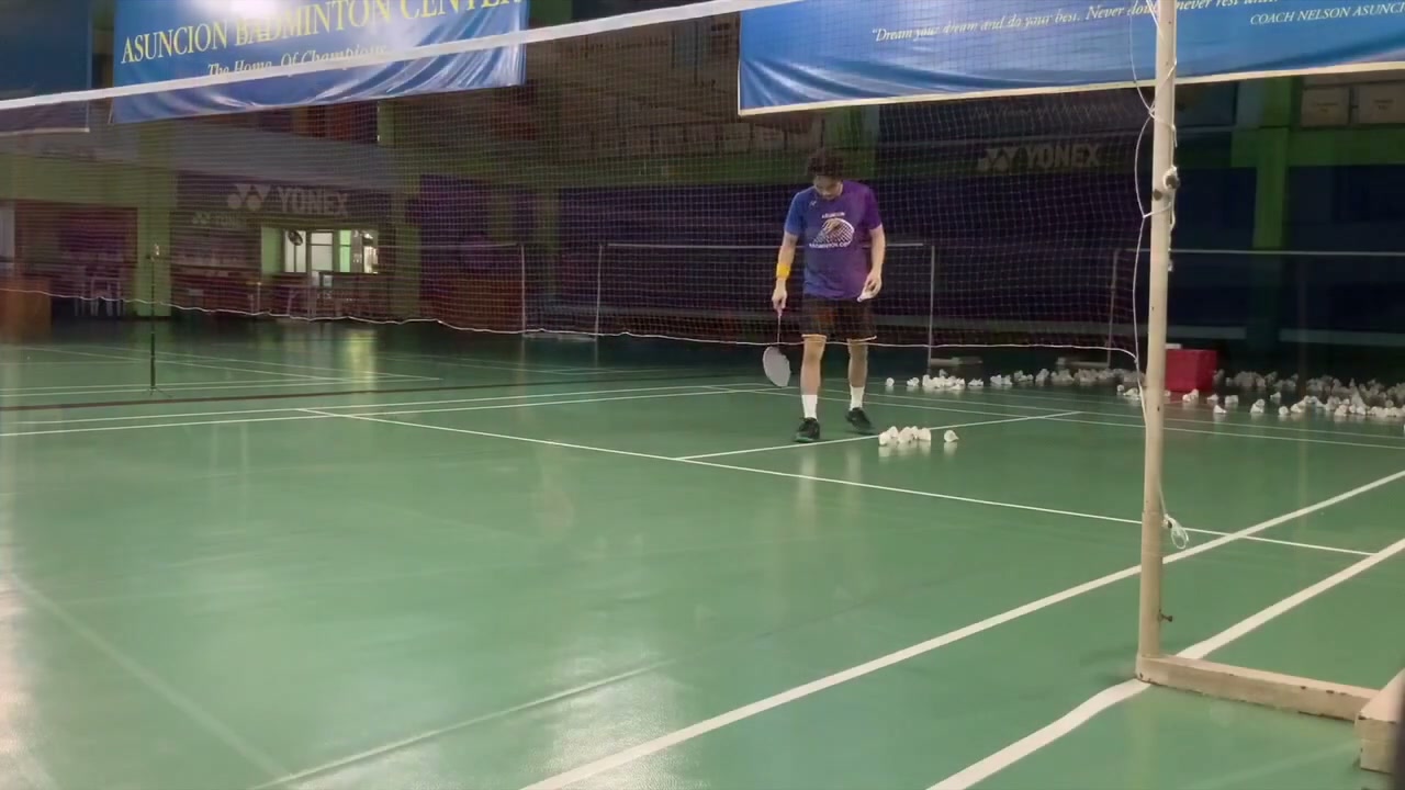反手短發球