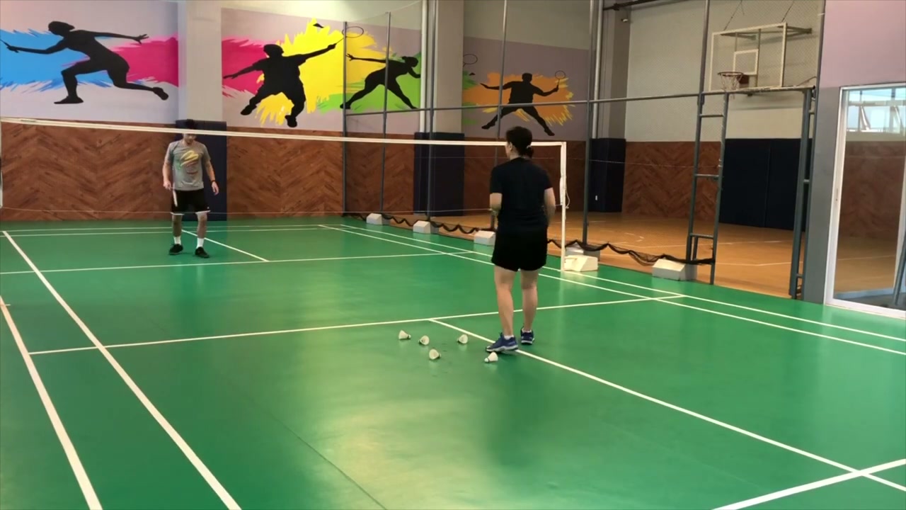 雙打接發練習：中場對角球