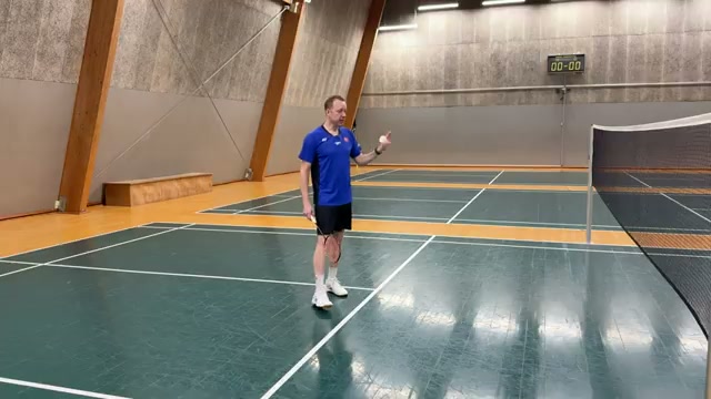 發球落點選擇：界線安全區