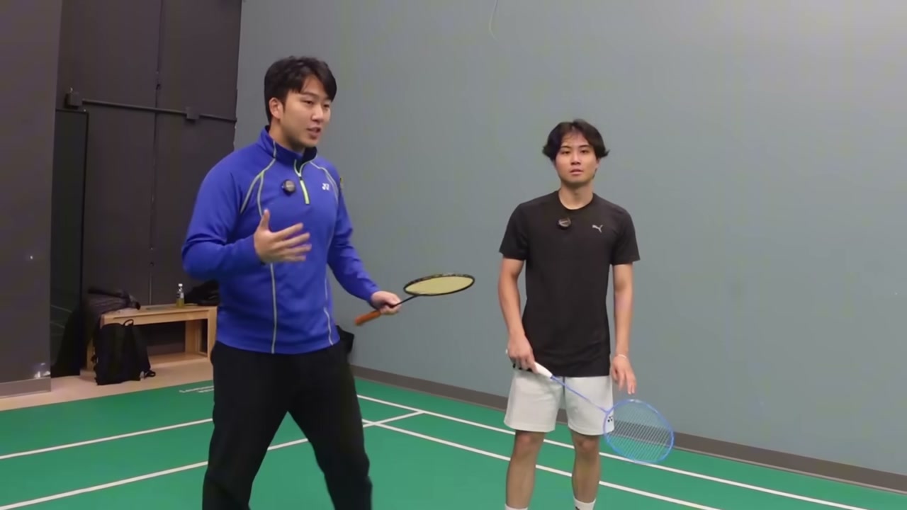 腕部鞭打發力（Wrist Flick）