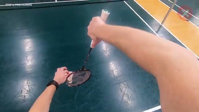 發球兩臂協調與一致性動作