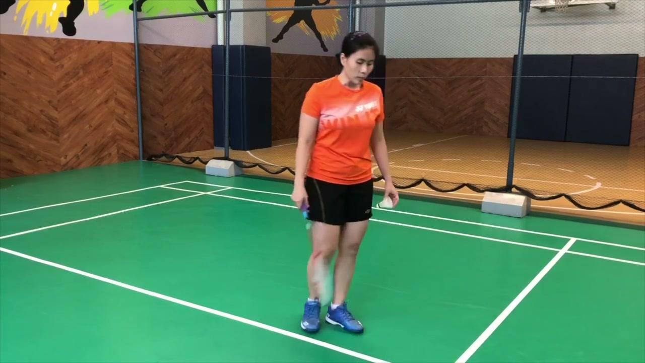 發球失誤（揮空）犯規